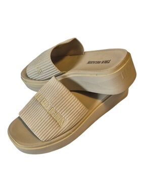 True Religion Women's Beige Platform Slide Sandals, Sz 8.5